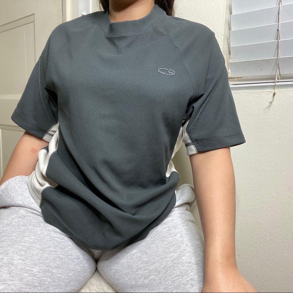 Champion tshirt size small